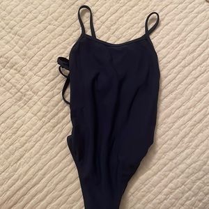 Jolyn navy one piece size 28